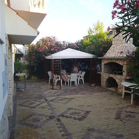 Studio In With Terrace, Air Conditioning, Wi-fi * Vir