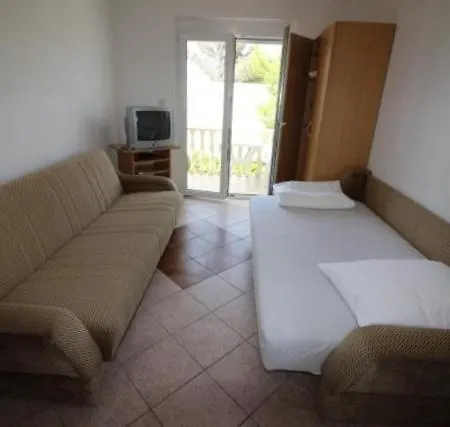 Studio In With Terrace, Air Conditioning, Wi-fi Vir
