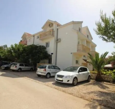 Apartment Studio In With Terrace, Air Conditioning, Wi-fi Vir